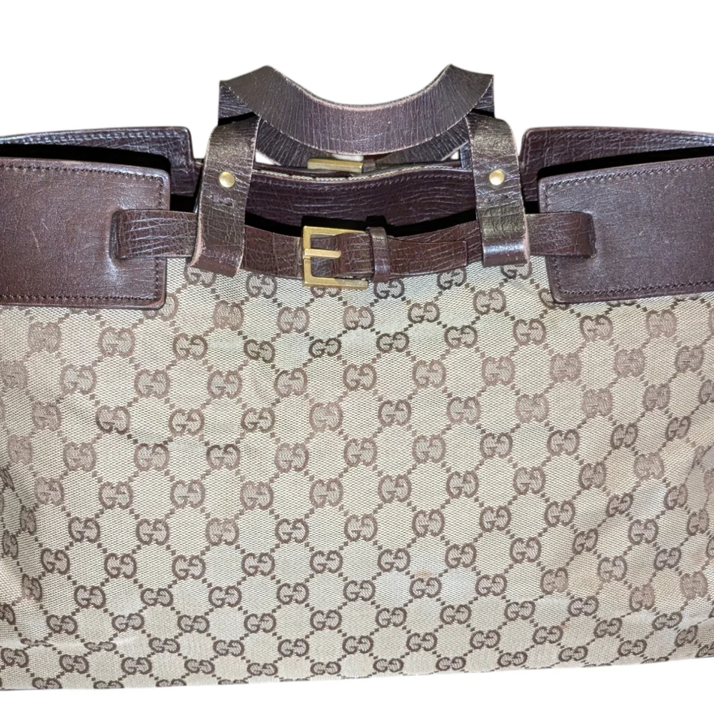 ✨BOGO LUXURY BAGS!!✨Authentic Gucci Canvas Tote Bag + Authentic Chloe Bag - Picture 8 of 10